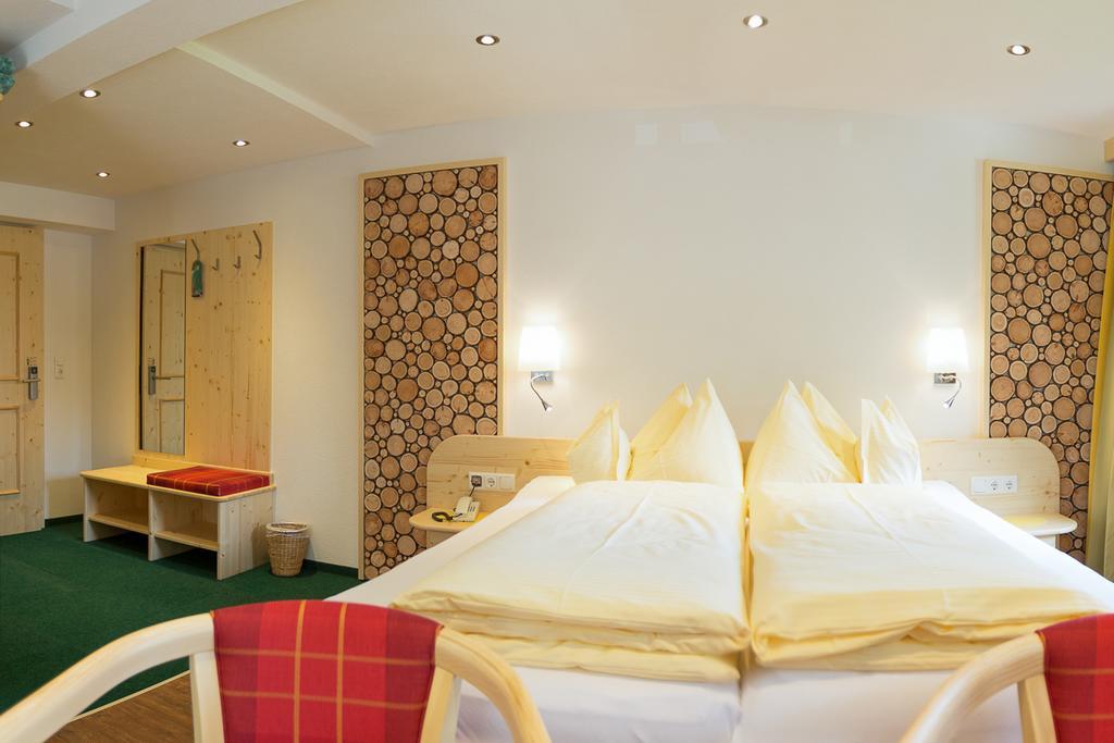 Hotel Garni Gruenmoos سانكت جاكوب ان ديفر الغرفة الصورة